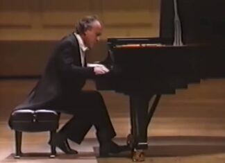 Beethoven: Sonata piano số 26 “Les Adieux”